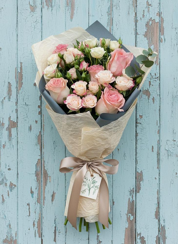 Букет нежный и розовый в Новые Дома Букет цветов из: Розы в Новые Дома