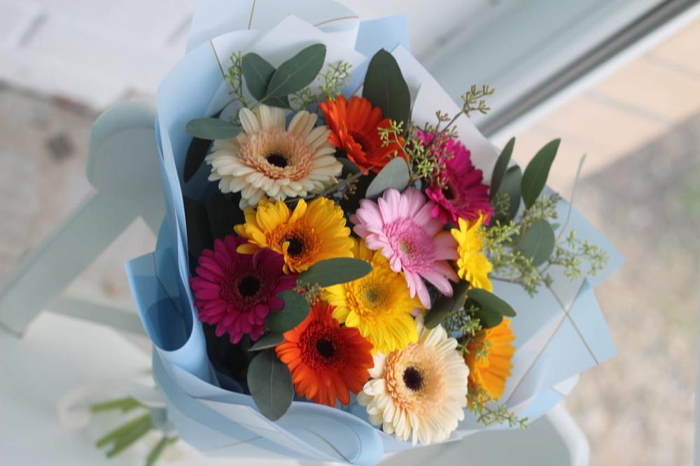 Букет мини герберы в Новые Дома Букет цветов из: Герберы в Новые Дома