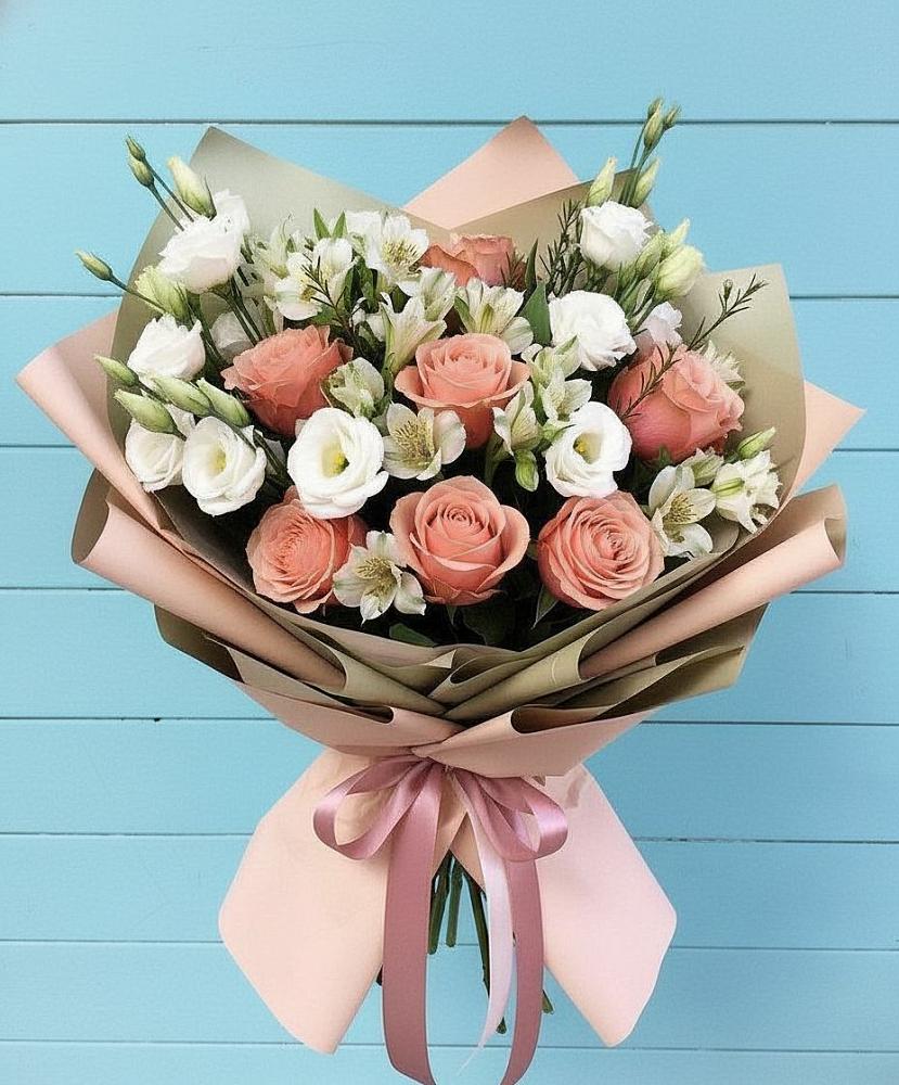 Букет олимп в Новые Дома Букет цветов из: Розы, Альстромерии и Лизиантусы в Новые Дома