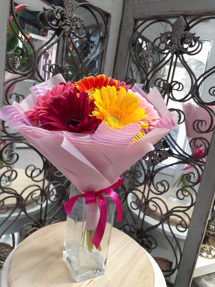 Букет радуга в Новые Дома Букет цветов из: Герберы в Новые Дома