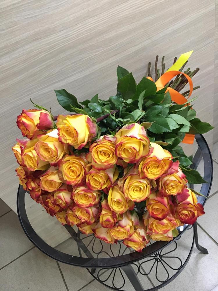 Желтые розы  в Новые Дома Букет Желтые розы в Новые Дома