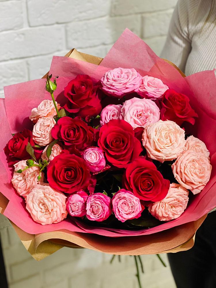 Букет Великолепный в Новые Дома Букет цветов из: Розы в Новые Дома