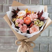 Букет цветов из:  Гвоздики, Хризантемы и Розы в Новые Дома