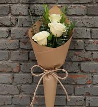 Букет из 3 роз в Новые Дома Букет цветов из:  Розы в Новые Дома