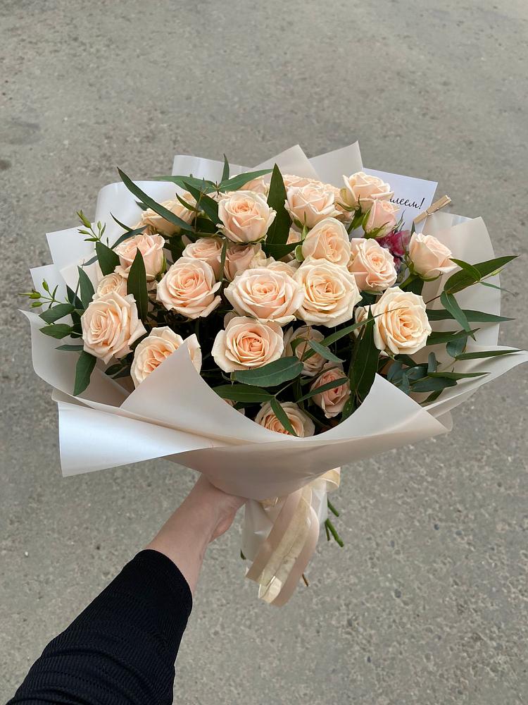 Кремовые розы Латте в Новые Дома Букет Кремовые розы Латте в Новые Дома