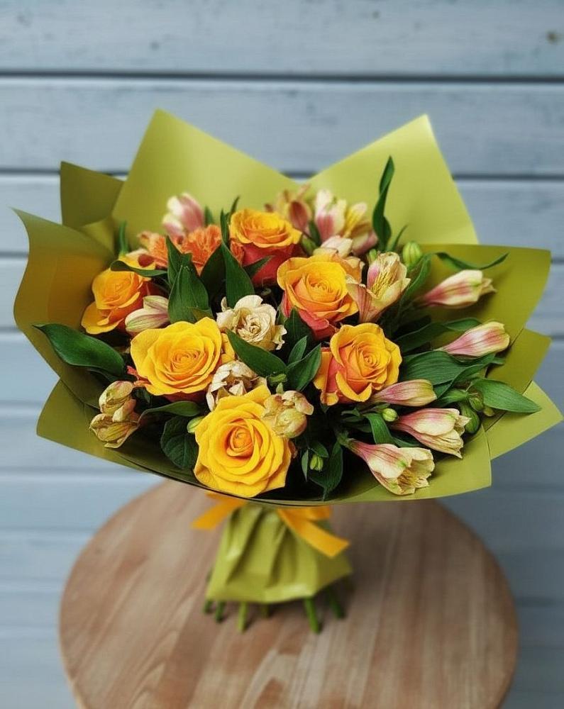 Букет созвездие в Новые Дома Букет цветов из: Альстромерии и Розы в Новые Дома