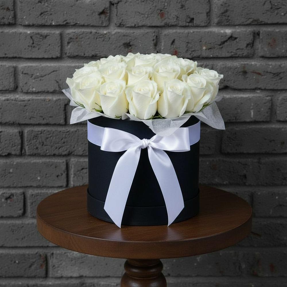 Композиция воздушная нежность в Новые Дома Цветочная композиция из Розы в шляпной коробке в Новые Дома