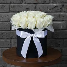 Композиция воздушная нежность в Новые Дома Цветочная композиция из Розы в шляпной коробке в Новые Дома