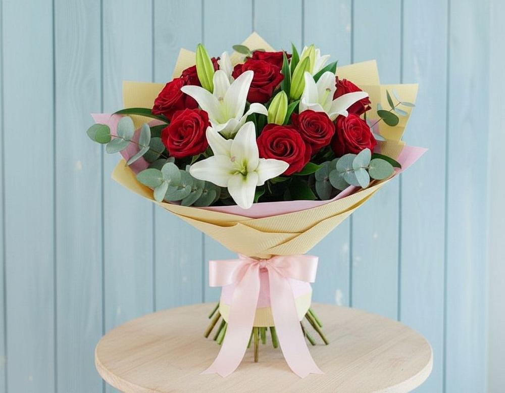 Букет Элегантная гармония в Новые Дома Букет цветов из: Лилии и Розы в Новые Дома